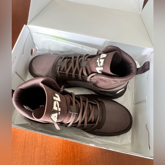 Men’s APL TechLoom Defender - Picture 2 of 5